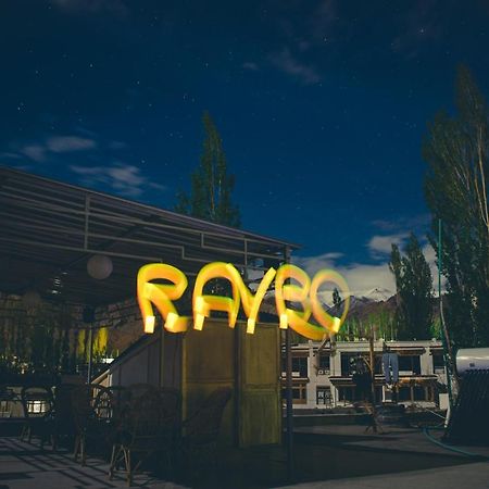 Raybo Hostel Leh Eksteriør bilde
