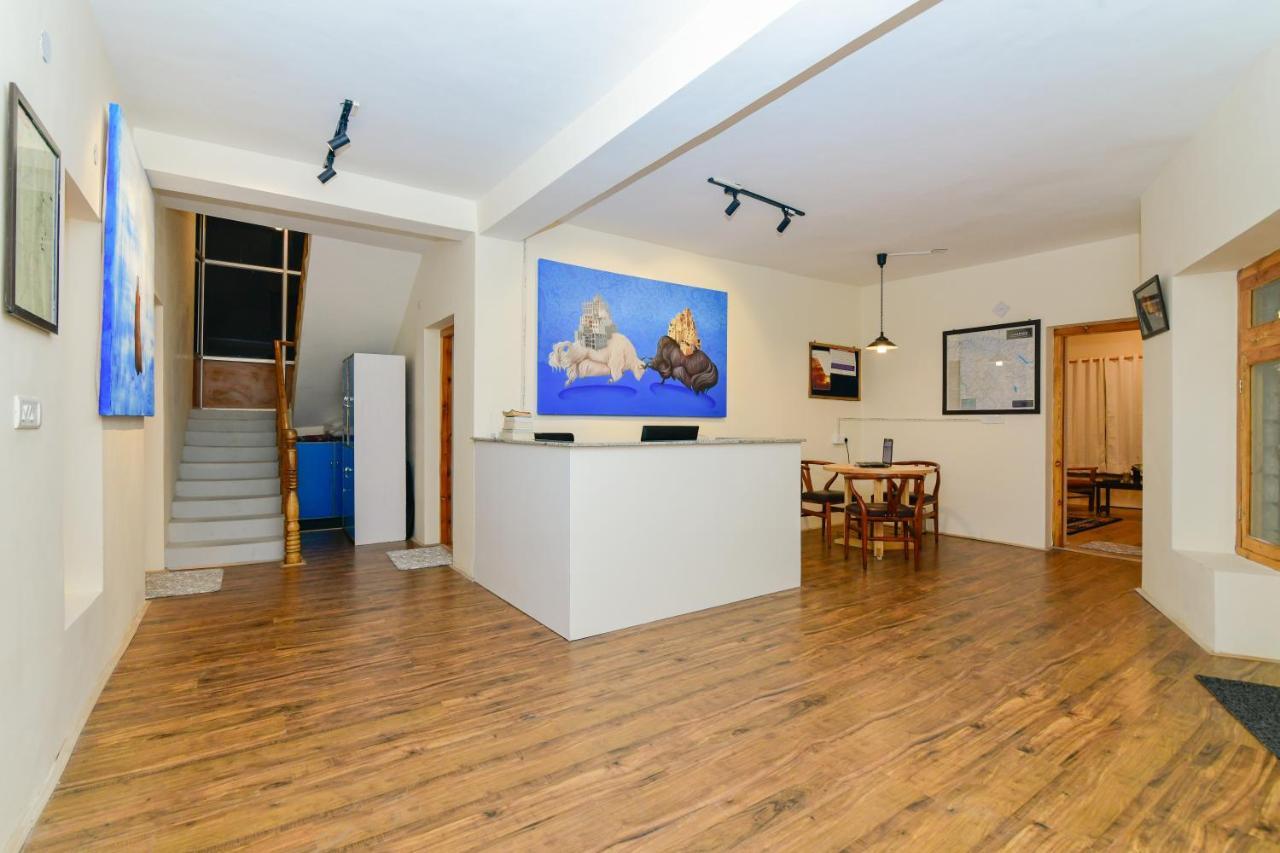 Raybo Hostel Leh Eksteriør bilde