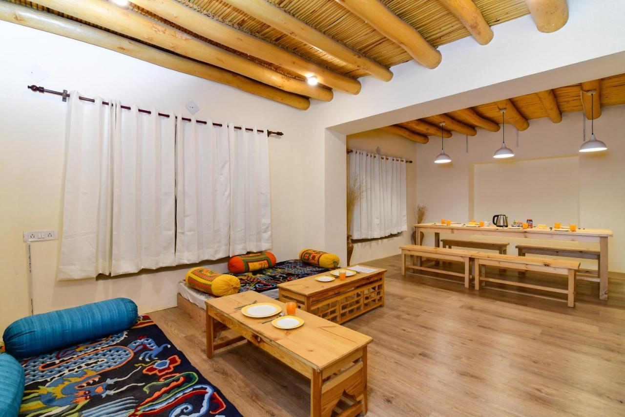 Raybo Hostel Leh Eksteriør bilde