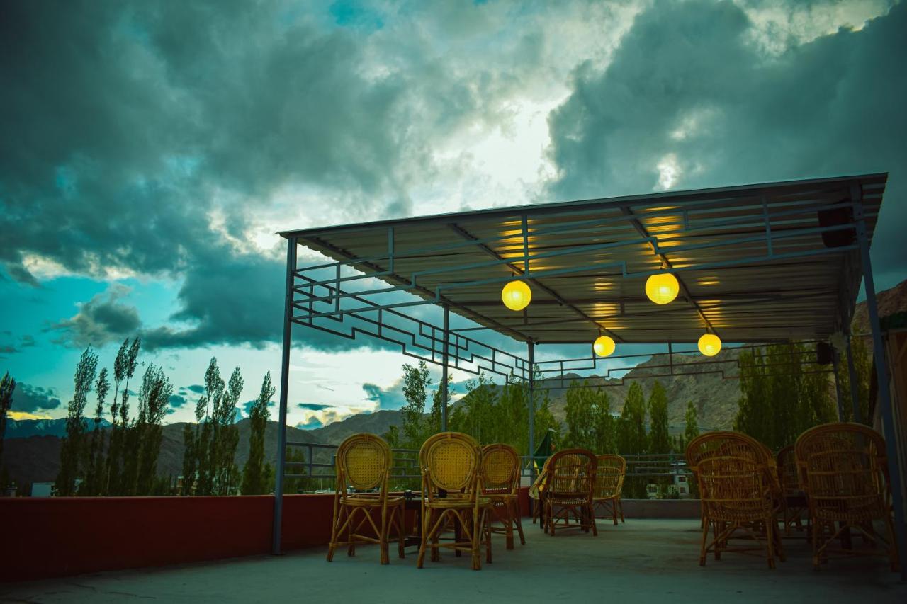 Raybo Hostel Leh Eksteriør bilde