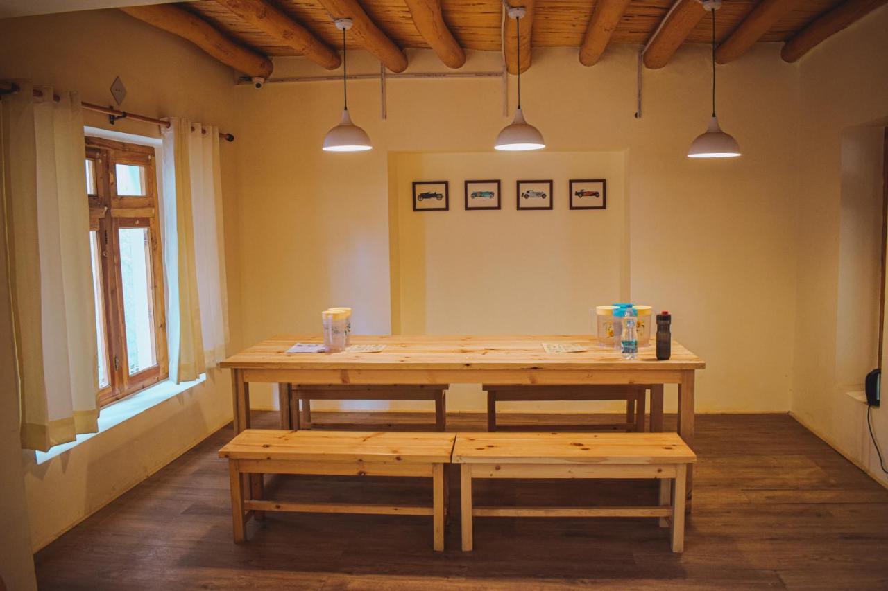 Raybo Hostel Leh Eksteriør bilde